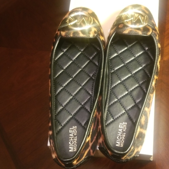 Michael kors NWT Lillie leopard moccasin shoes - Picture 6 of 6